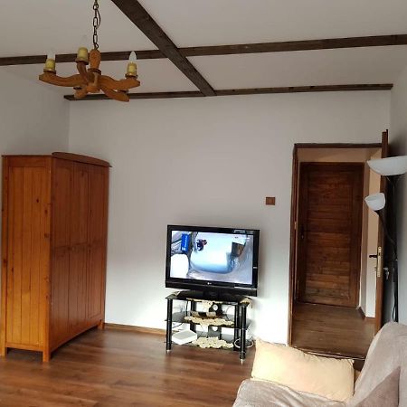 Apartment Straja Lupeni  Eksteriør bilde